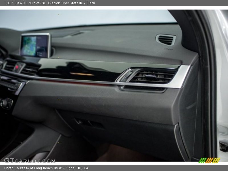 Glacier Silver Metallic / Black 2017 BMW X1 sDrive28i