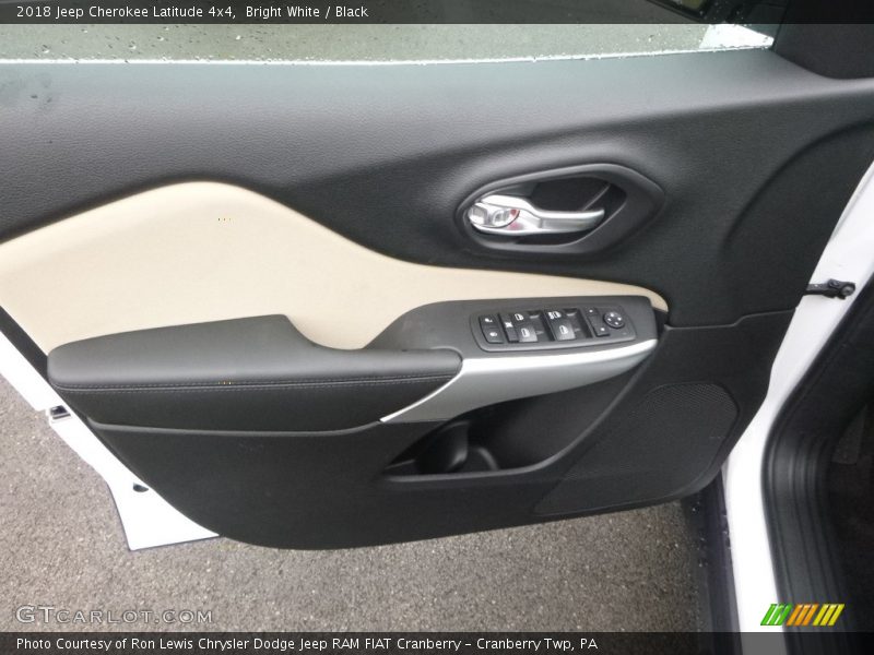 Bright White / Black 2018 Jeep Cherokee Latitude 4x4