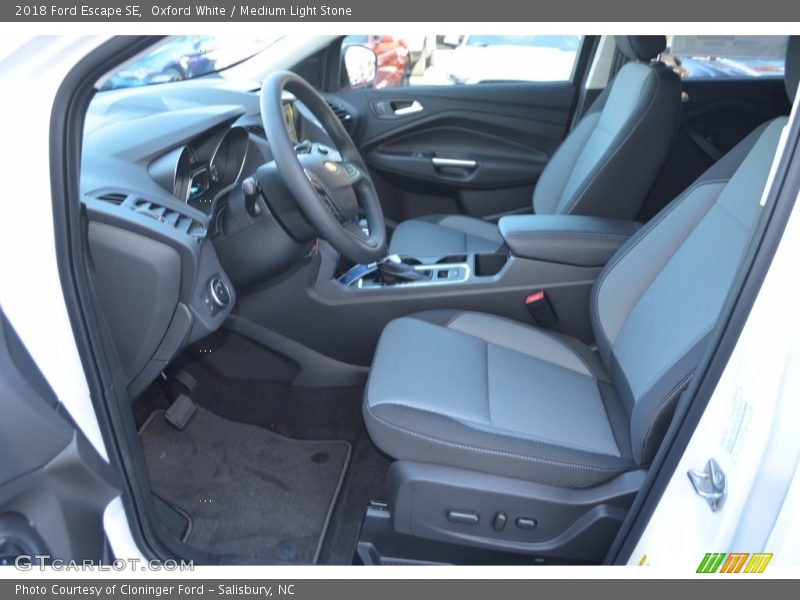 Oxford White / Medium Light Stone 2018 Ford Escape SE
