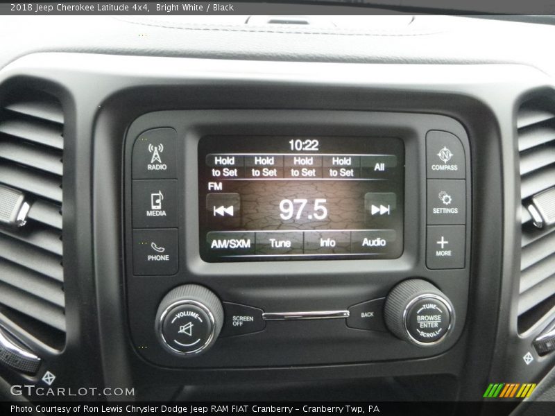 Bright White / Black 2018 Jeep Cherokee Latitude 4x4