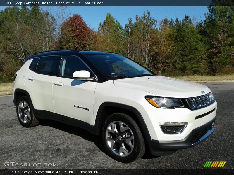 Front 3/4 View of 2018 Compass Limited