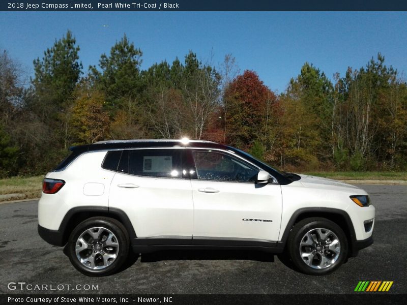Pearl White Tri–Coat / Black 2018 Jeep Compass Limited