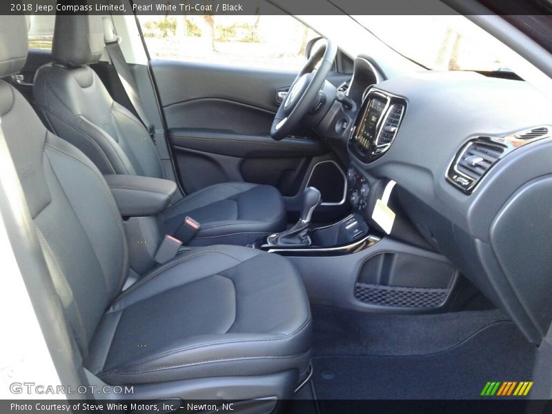 Pearl White Tri–Coat / Black 2018 Jeep Compass Limited