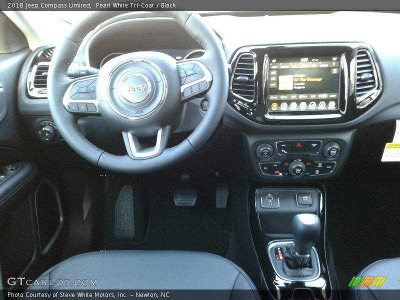 Pearl White Tri–Coat / Black 2018 Jeep Compass Limited