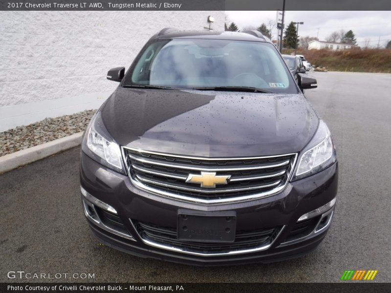 Tungsten Metallic / Ebony 2017 Chevrolet Traverse LT AWD