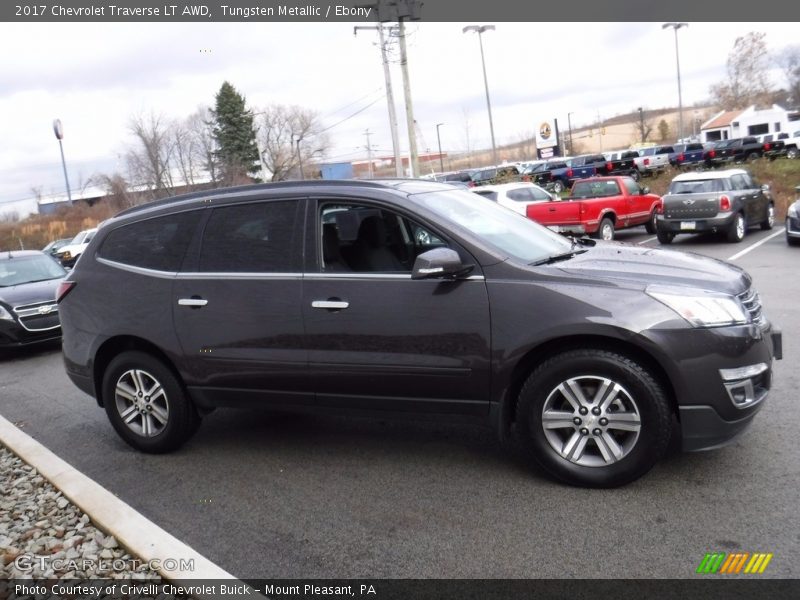 Tungsten Metallic / Ebony 2017 Chevrolet Traverse LT AWD