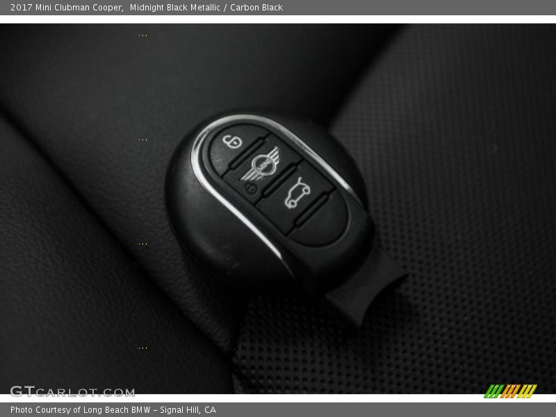 Midnight Black Metallic / Carbon Black 2017 Mini Clubman Cooper