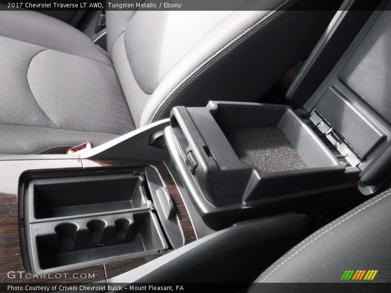 Tungsten Metallic / Ebony 2017 Chevrolet Traverse LT AWD