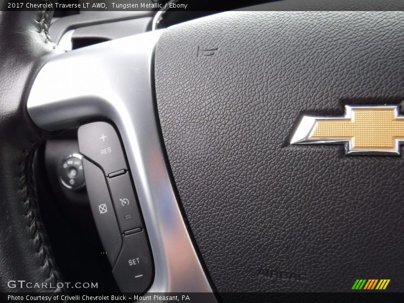 Tungsten Metallic / Ebony 2017 Chevrolet Traverse LT AWD
