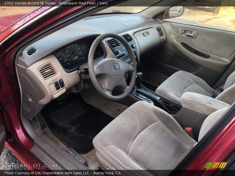 Firepepper Red Pearl / Ivory 2002 Honda Accord SE Sedan