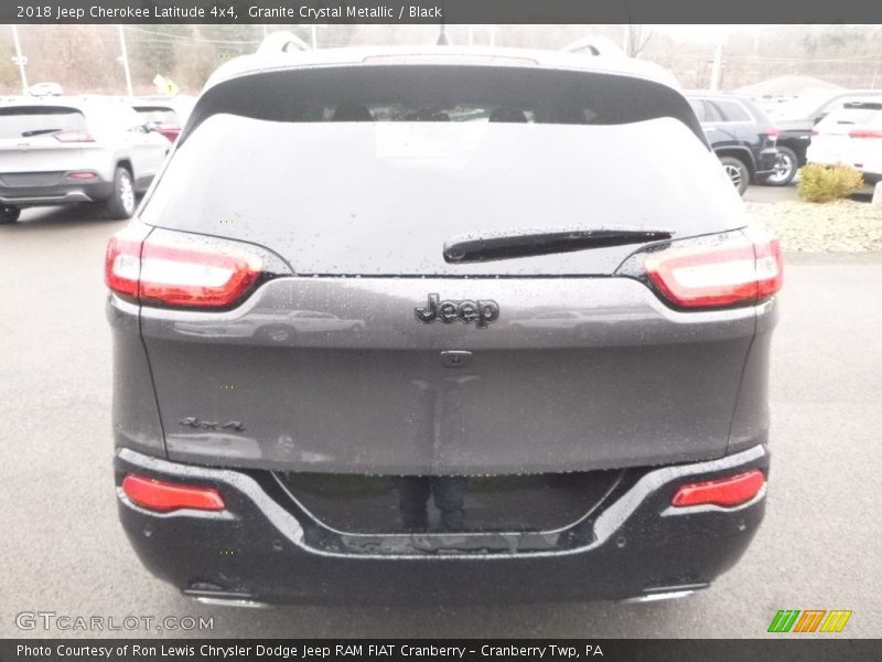 Granite Crystal Metallic / Black 2018 Jeep Cherokee Latitude 4x4