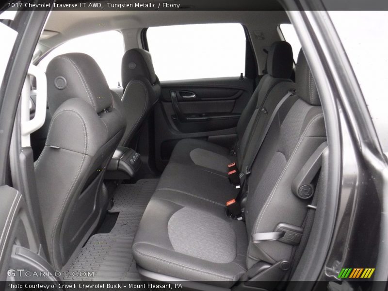 Tungsten Metallic / Ebony 2017 Chevrolet Traverse LT AWD