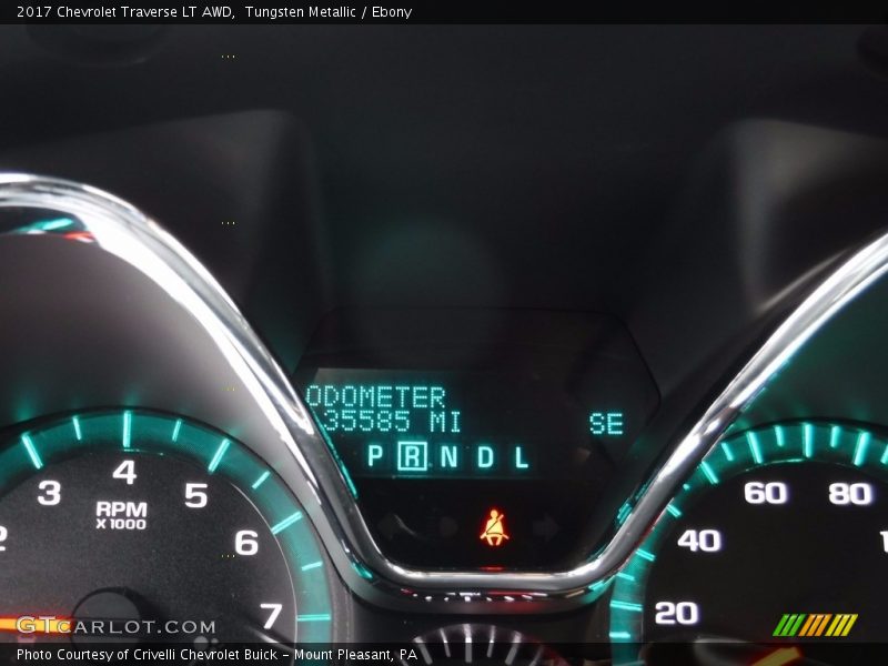 Tungsten Metallic / Ebony 2017 Chevrolet Traverse LT AWD