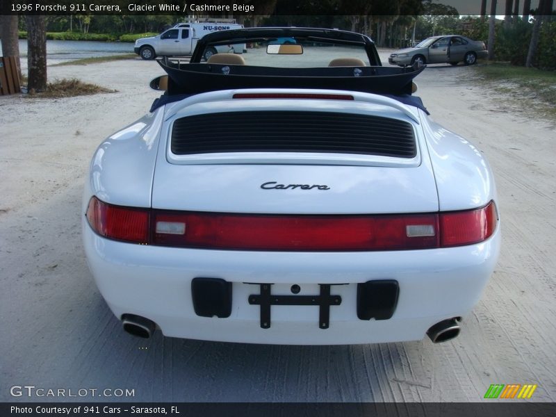 Glacier White / Cashmere Beige 1996 Porsche 911 Carrera