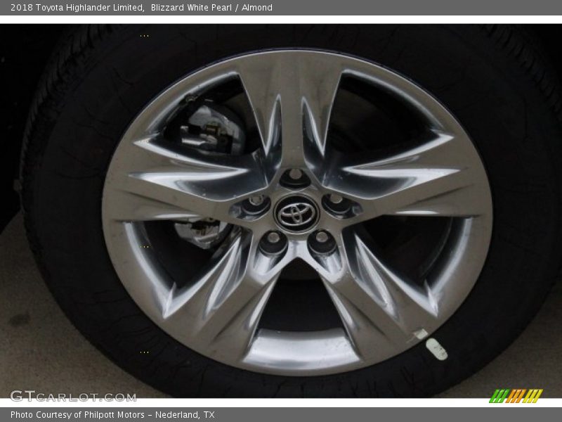 Blizzard White Pearl / Almond 2018 Toyota Highlander Limited