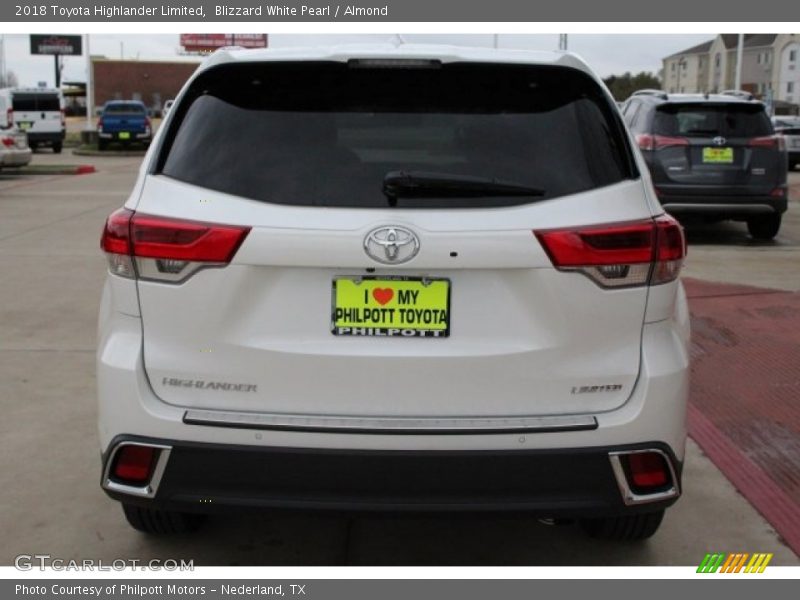Blizzard White Pearl / Almond 2018 Toyota Highlander Limited