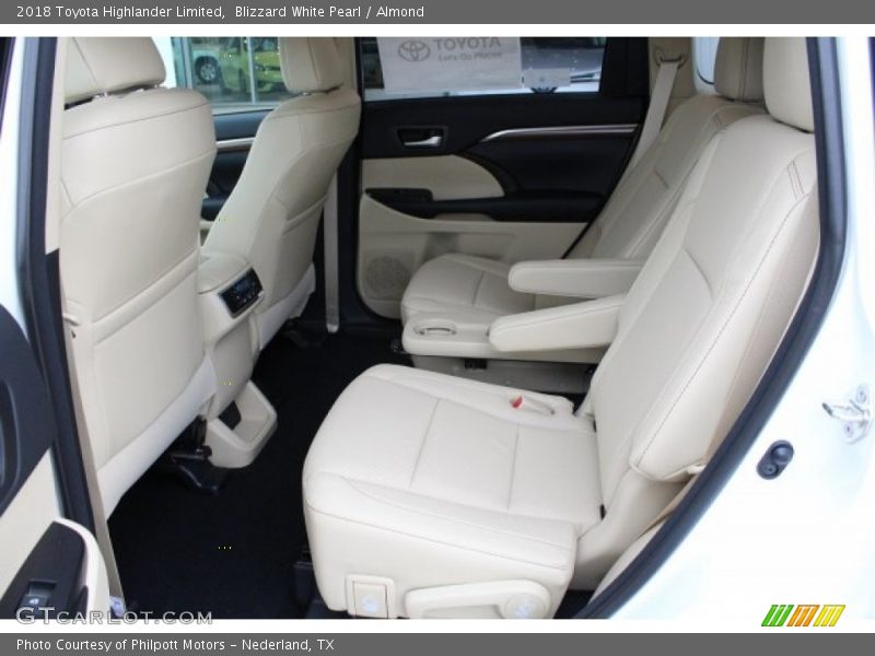Blizzard White Pearl / Almond 2018 Toyota Highlander Limited