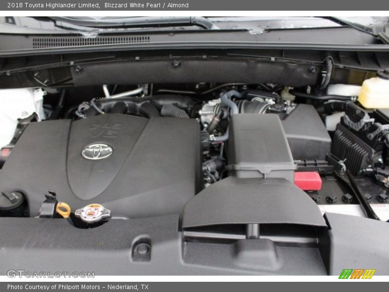 Blizzard White Pearl / Almond 2018 Toyota Highlander Limited