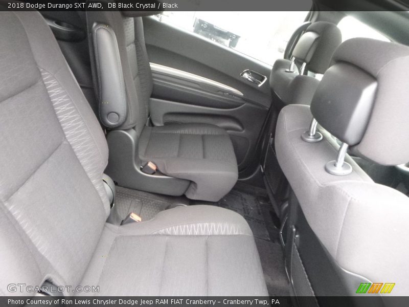 DB Black Crystal / Black 2018 Dodge Durango SXT AWD