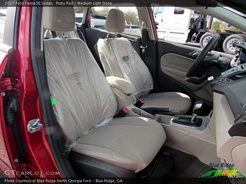Ruby Red / Medium Light Stone 2017 Ford Fiesta SE Sedan