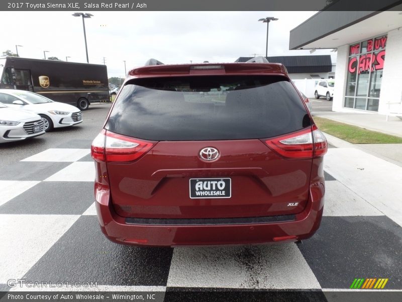 Salsa Red Pearl / Ash 2017 Toyota Sienna XLE