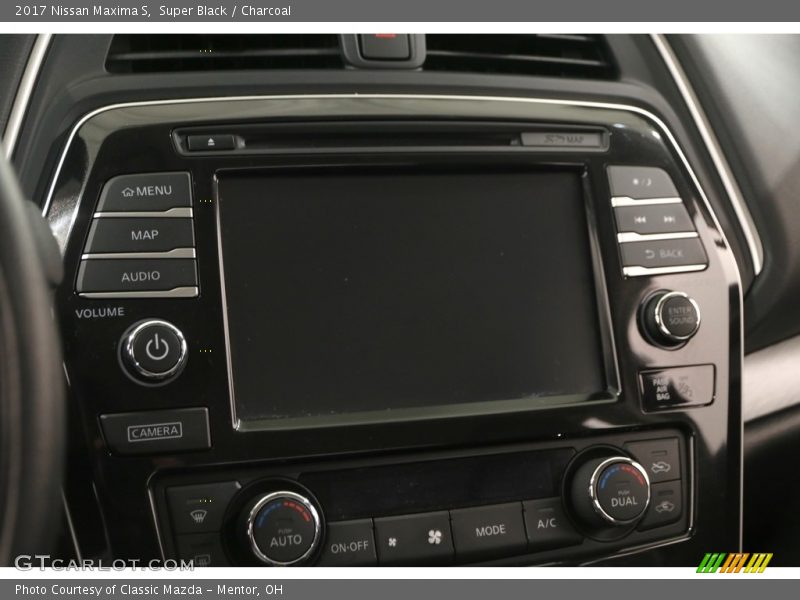 Super Black / Charcoal 2017 Nissan Maxima S