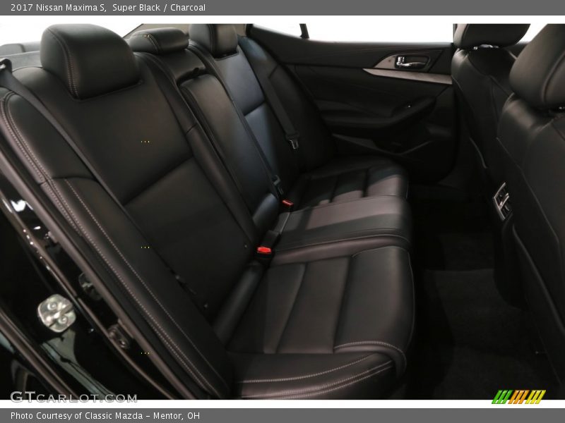Super Black / Charcoal 2017 Nissan Maxima S