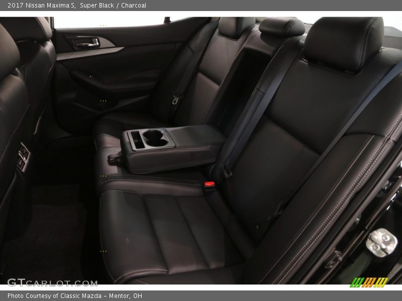 Super Black / Charcoal 2017 Nissan Maxima S