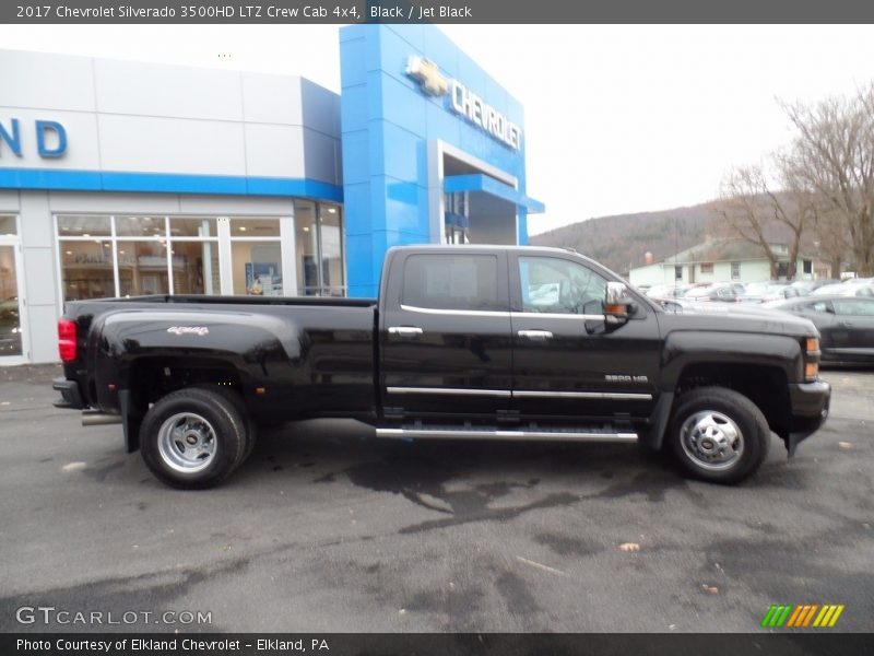 Black / Jet Black 2017 Chevrolet Silverado 3500HD LTZ Crew Cab 4x4