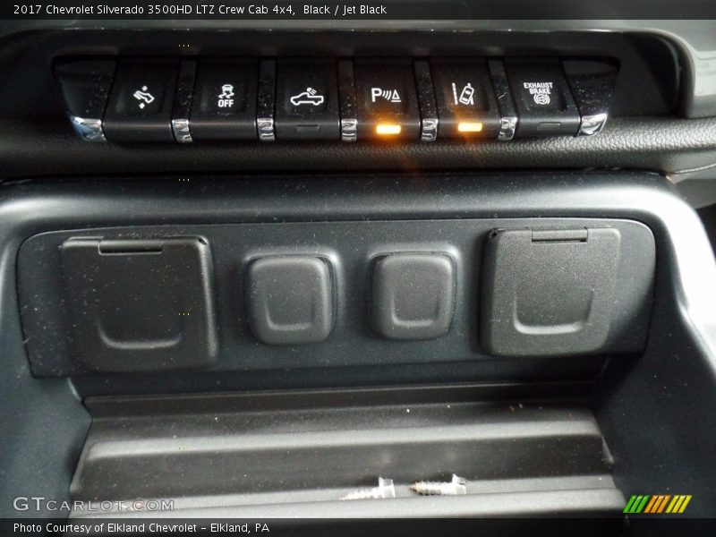 Black / Jet Black 2017 Chevrolet Silverado 3500HD LTZ Crew Cab 4x4