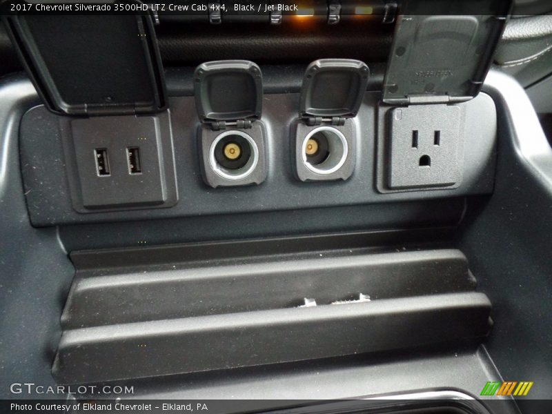 Black / Jet Black 2017 Chevrolet Silverado 3500HD LTZ Crew Cab 4x4