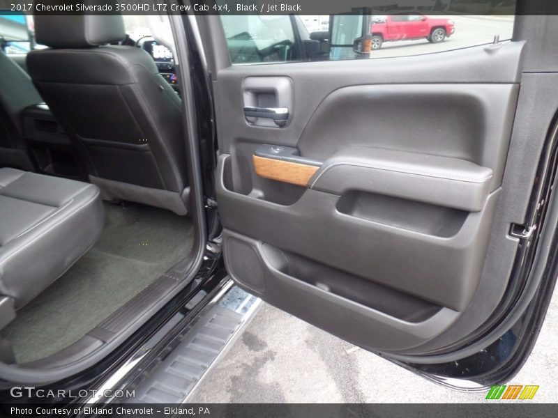 Black / Jet Black 2017 Chevrolet Silverado 3500HD LTZ Crew Cab 4x4