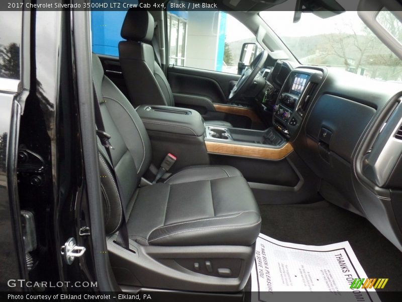 Black / Jet Black 2017 Chevrolet Silverado 3500HD LTZ Crew Cab 4x4