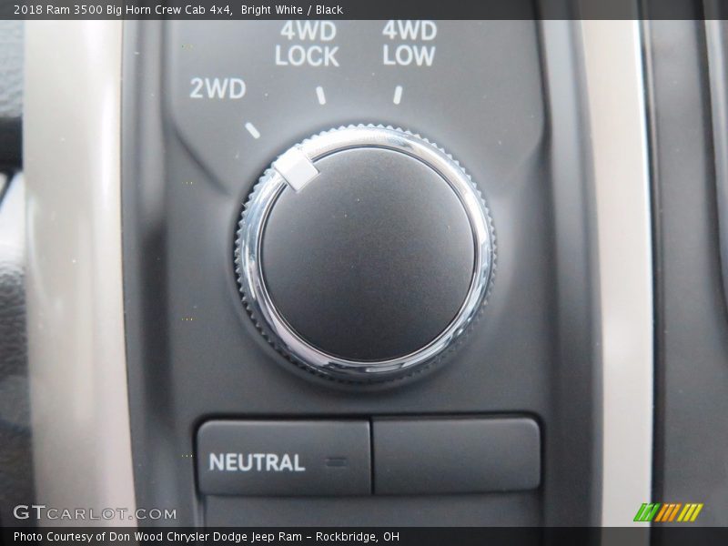 Bright White / Black 2018 Ram 3500 Big Horn Crew Cab 4x4