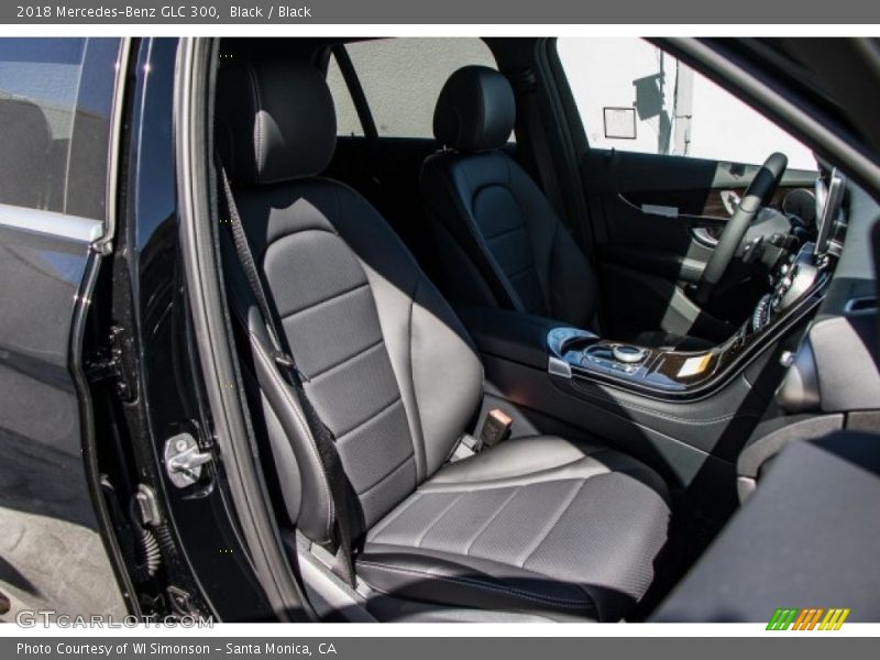 Black / Black 2018 Mercedes-Benz GLC 300