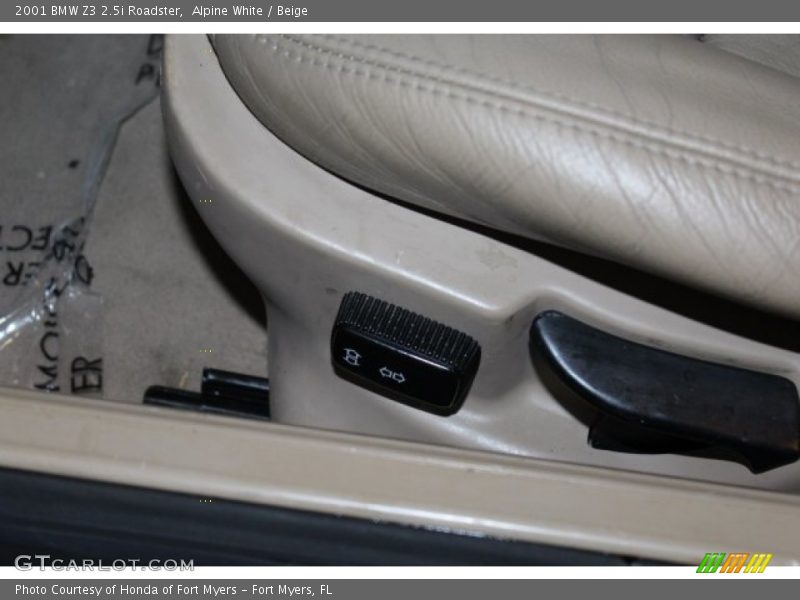 Alpine White / Beige 2001 BMW Z3 2.5i Roadster