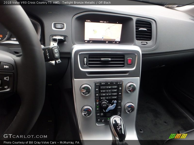 Controls of 2018 V60 Cross Country T5 AWD