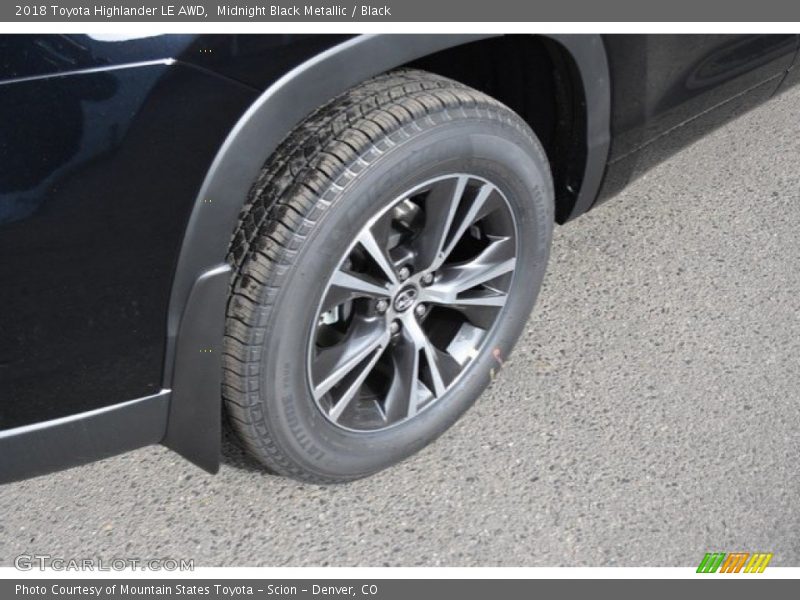 Midnight Black Metallic / Black 2018 Toyota Highlander LE AWD