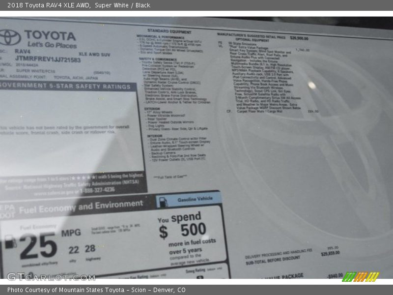 Super White / Black 2018 Toyota RAV4 XLE AWD