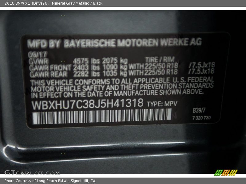 Mineral Grey Metallic / Black 2018 BMW X1 sDrive28i