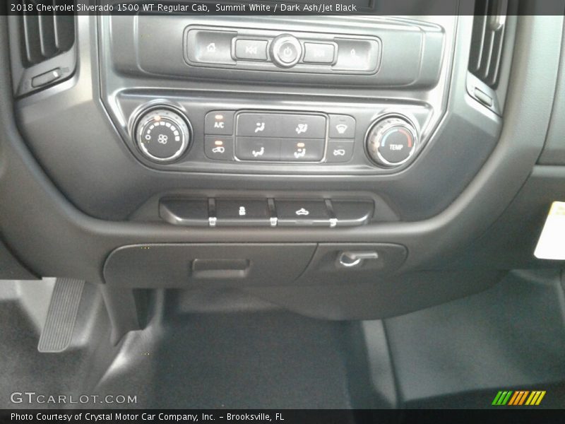 Summit White / Dark Ash/Jet Black 2018 Chevrolet Silverado 1500 WT Regular Cab