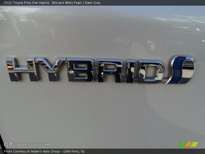 Blizzard White Pearl / Dark Gray 2013 Toyota Prius Five Hybrid