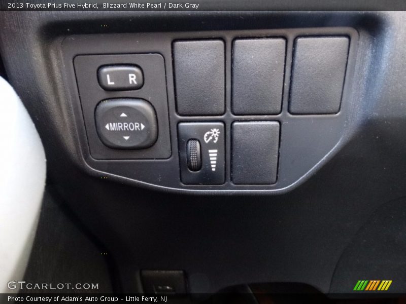 Blizzard White Pearl / Dark Gray 2013 Toyota Prius Five Hybrid