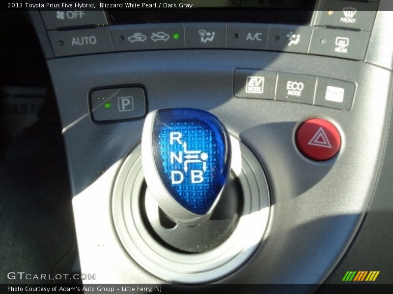Blizzard White Pearl / Dark Gray 2013 Toyota Prius Five Hybrid