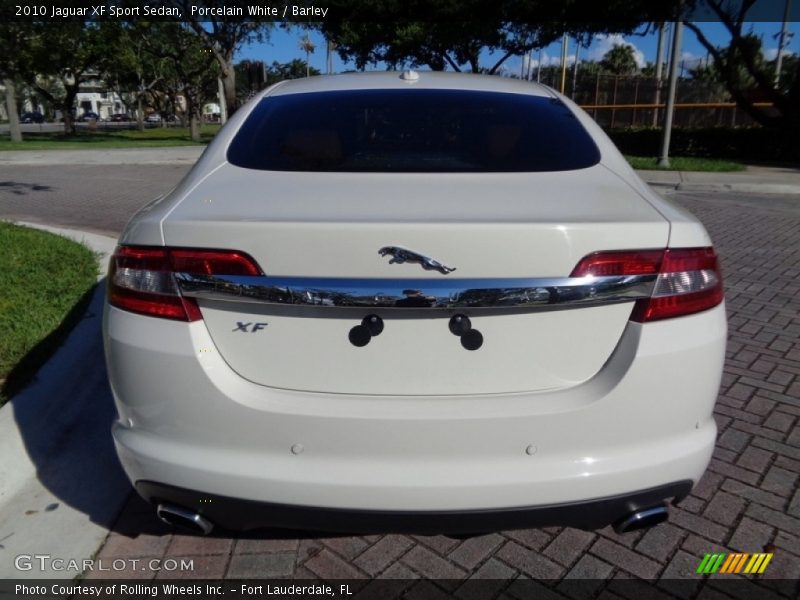 Porcelain White / Barley 2010 Jaguar XF Sport Sedan