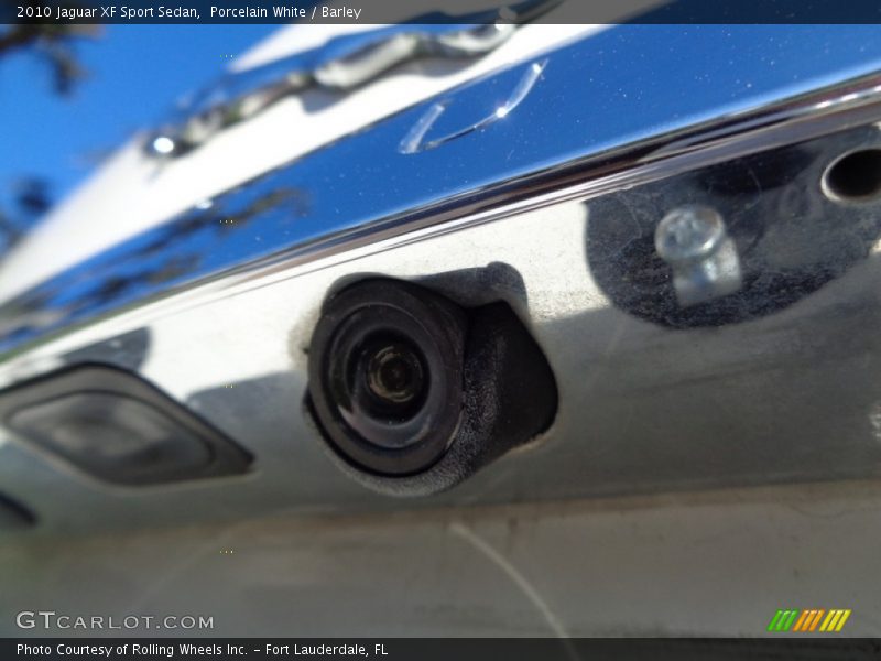 Porcelain White / Barley 2010 Jaguar XF Sport Sedan