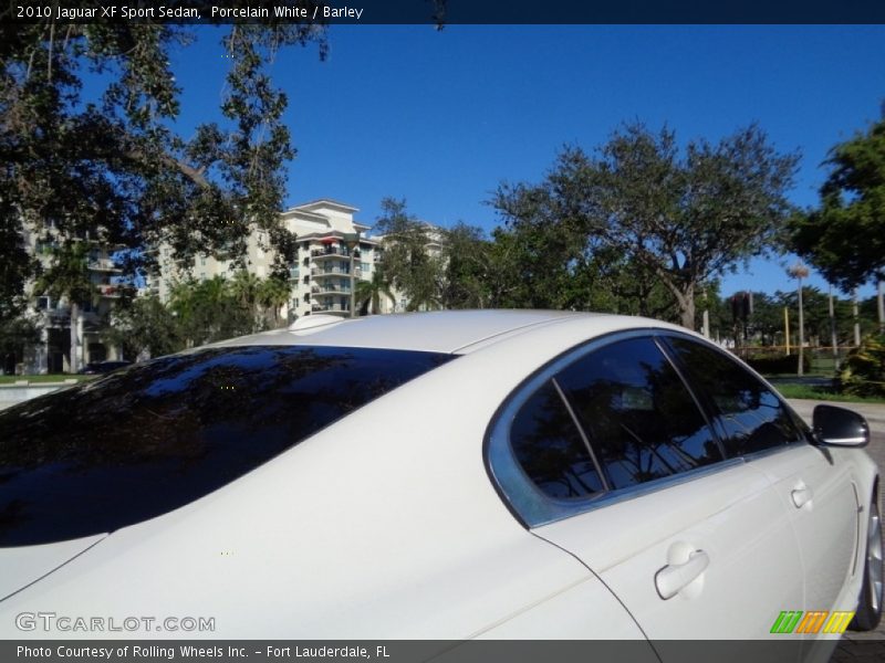 Porcelain White / Barley 2010 Jaguar XF Sport Sedan