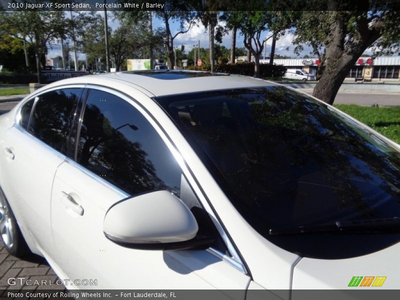 Porcelain White / Barley 2010 Jaguar XF Sport Sedan