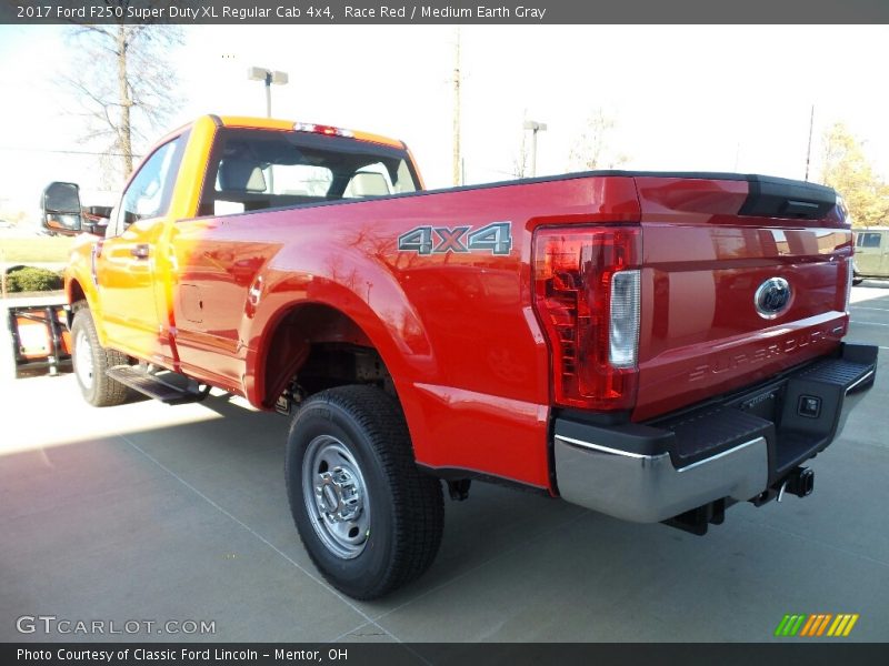 Race Red / Medium Earth Gray 2017 Ford F250 Super Duty XL Regular Cab 4x4