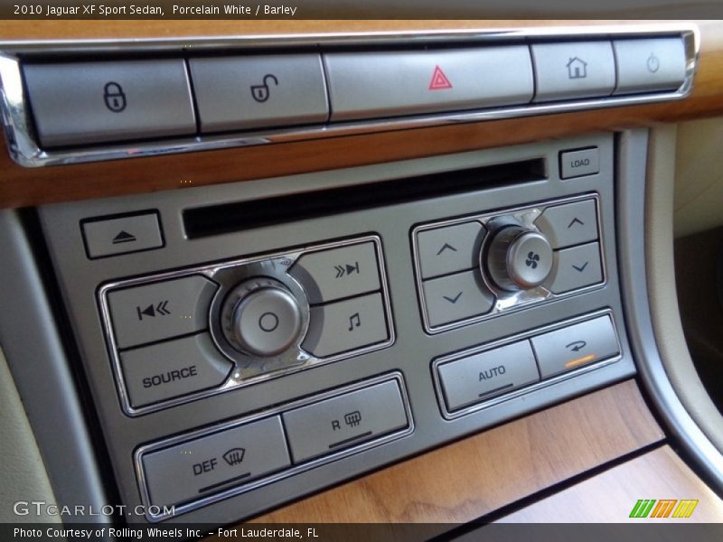 Controls of 2010 XF Sport Sedan